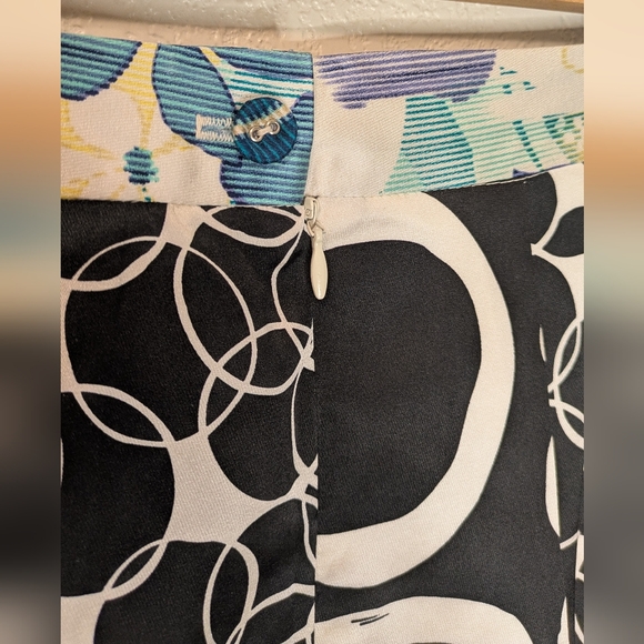 Poleci Sample Skirt 100%Silk - Picture 3 of 7